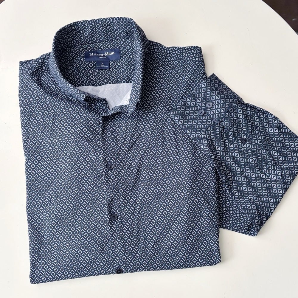 Mizzen+Main Trim Fit Performance Leeward Dress Shirt Size XL Blue Diamond Print